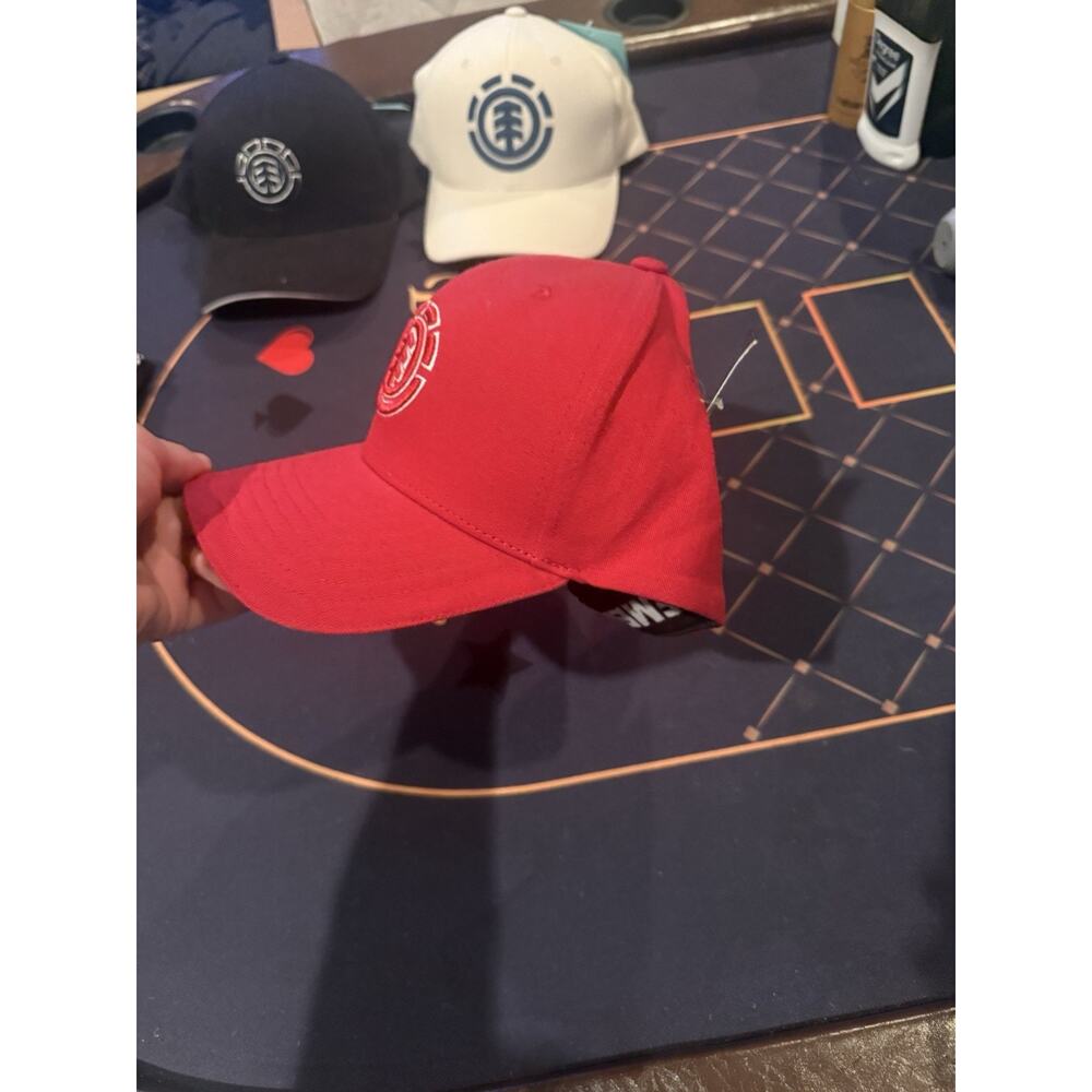 Red SnapBack Elements - Picture 2 of 5